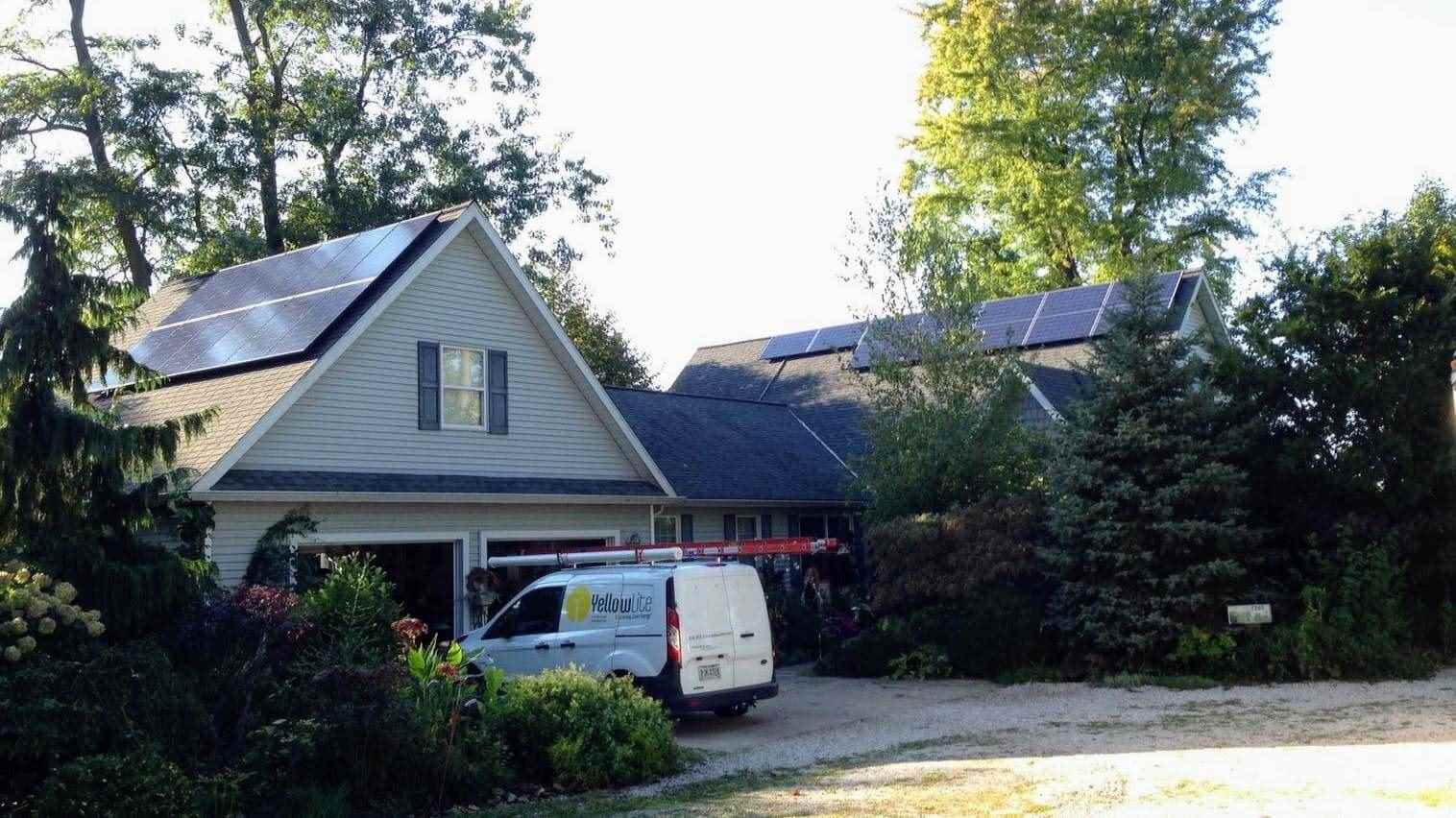 Solar Panel Installed in Madison Ohio | Yellowlite Solar Panels