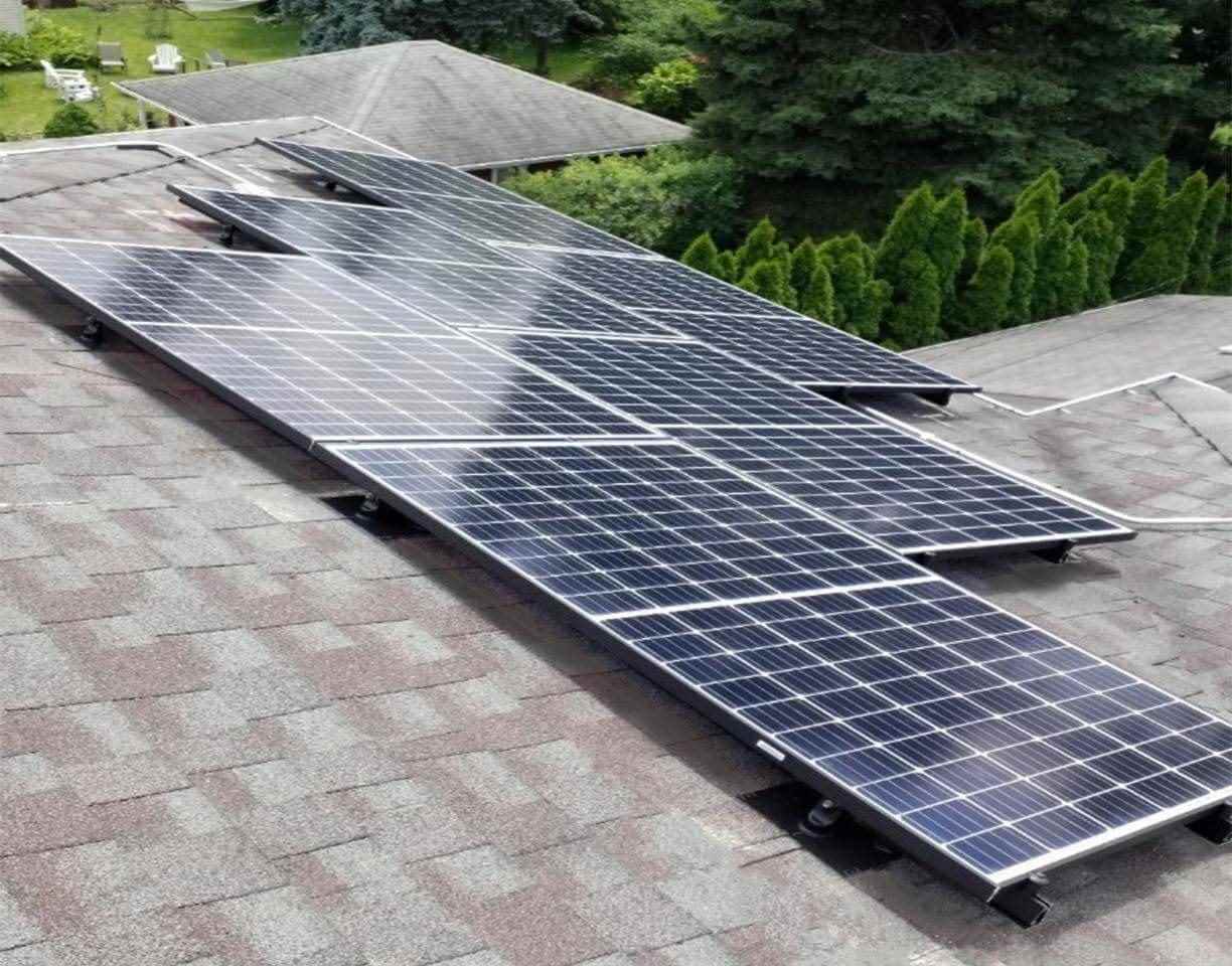 Solar Panels Roof mounted in River Forest | Illinois | Yellowlite