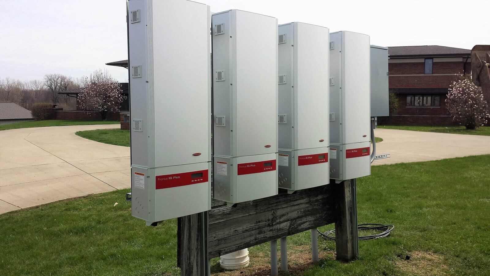 Yellowlite | Ground mounted solar panels | Mechanicsburg | Ohio 