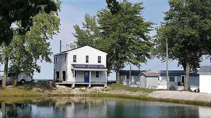 Port Clinton Home Rooftop Solar Installation | YellowLite