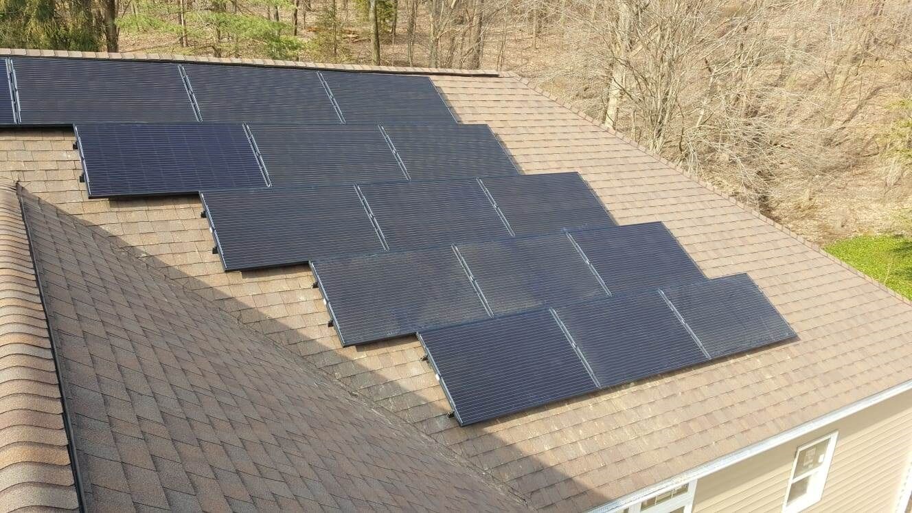 Roof mounted solar panels in Minerva | Ohio | Yellowlite