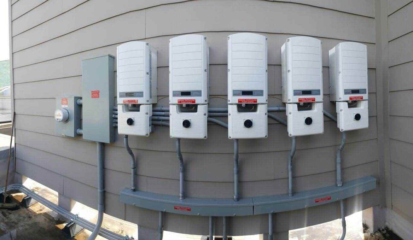 Roof mounted solar panels in Rocky River Solar Ohio | Yellowlite 