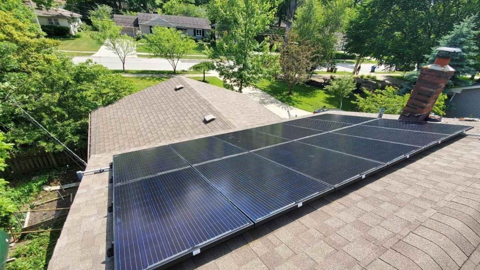 What are the  Benefits & Types of Solar Batteries?